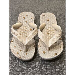 Havianas lemons sandals US 6 good condition